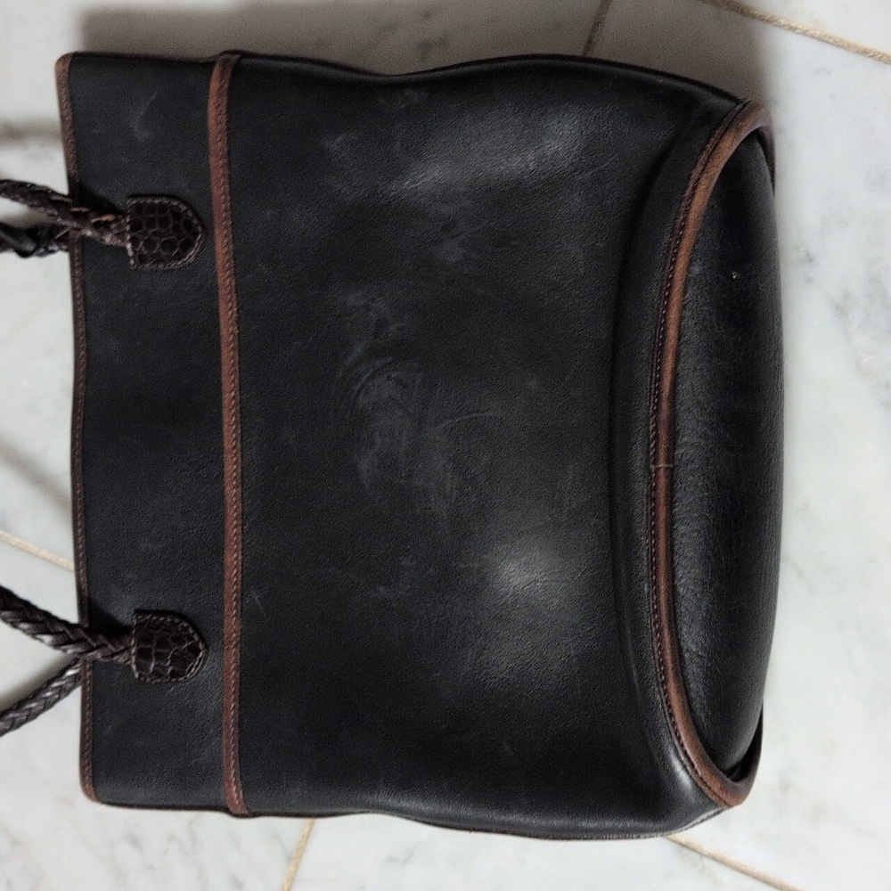 Brighton Vintage Leather Shoulder Bag And Matching Zip Pouch. - Picture 6 of 10